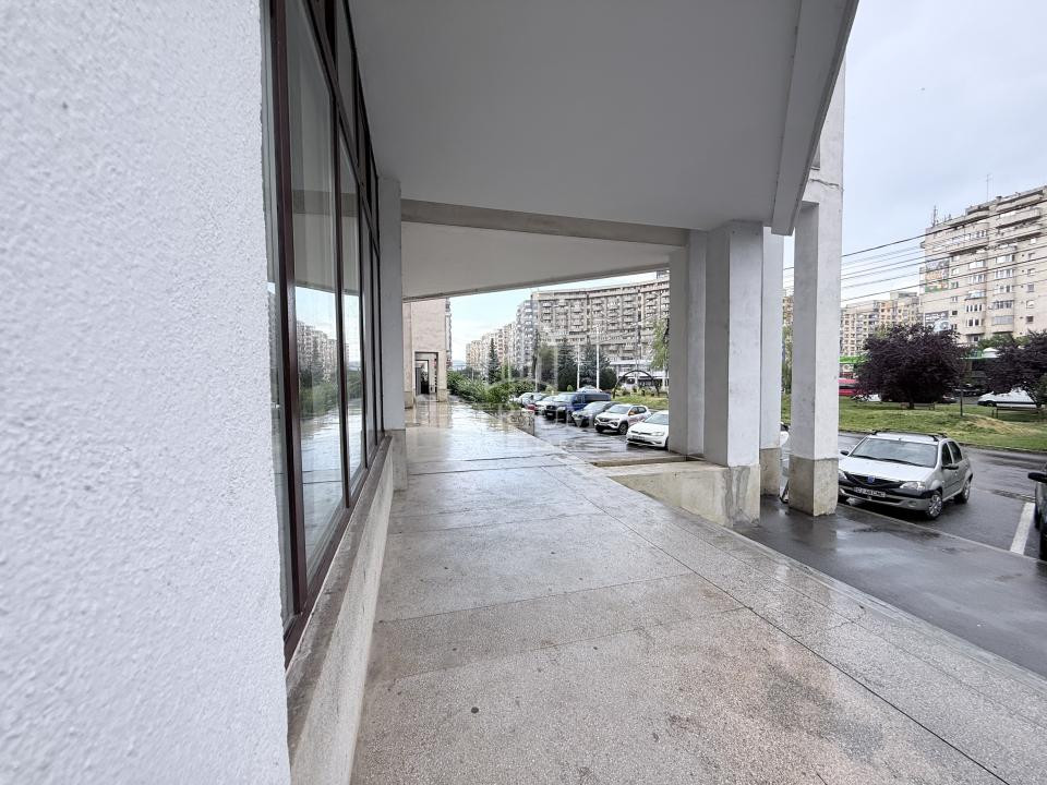 Inchirere spațiu comercial, 72 mp utili, zona Piața Marasti