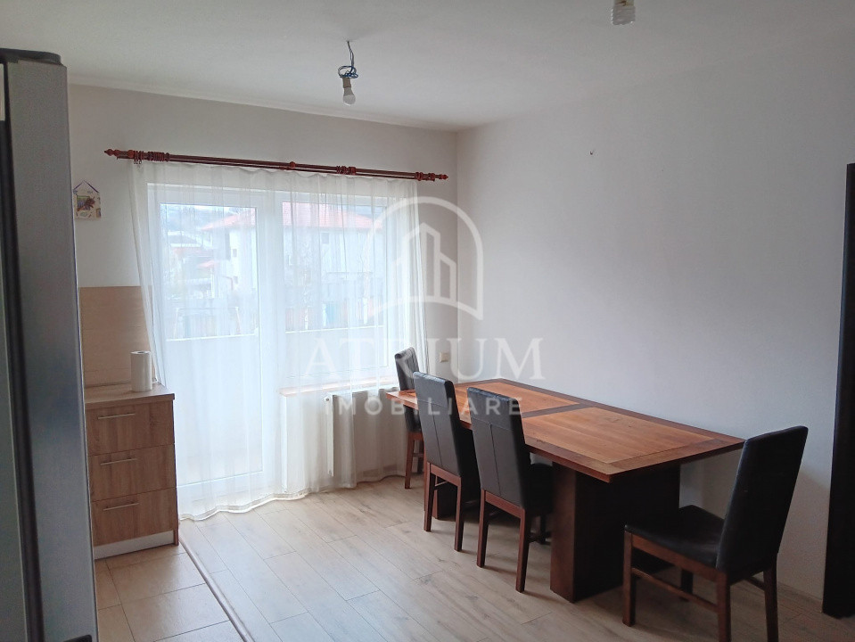 Apartament 3 camere balcon 19.22 mp  in zona Razoare
