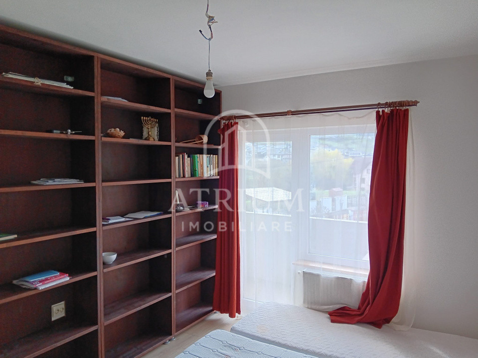 Apartament 3 camere balcon 19.22 mp  in zona Razoare