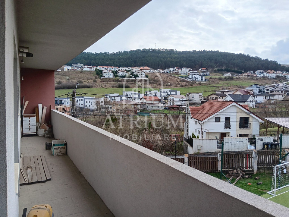 Apartament 3 camere balcon 19.22 mp  in zona Razoare