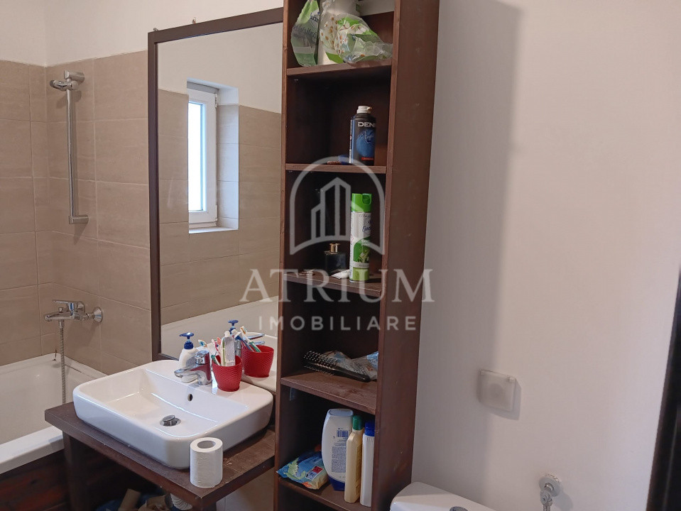 Apartament 3 camere balcon 19.22 mp  in zona Razoare