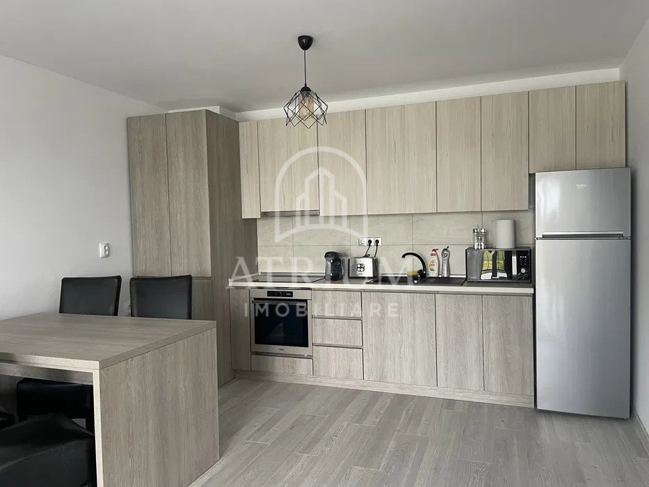 Apartament cu 2 camere semidecomandat | Zona Sopor