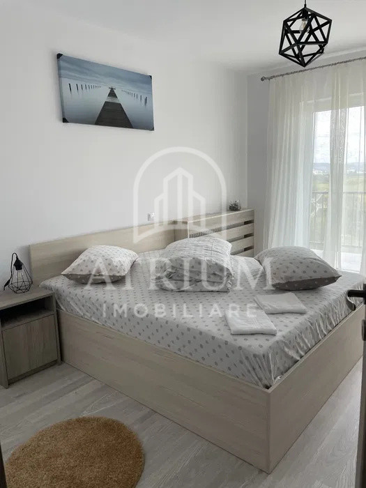 Apartament cu 2 camere semidecomandat | Zona Sopor