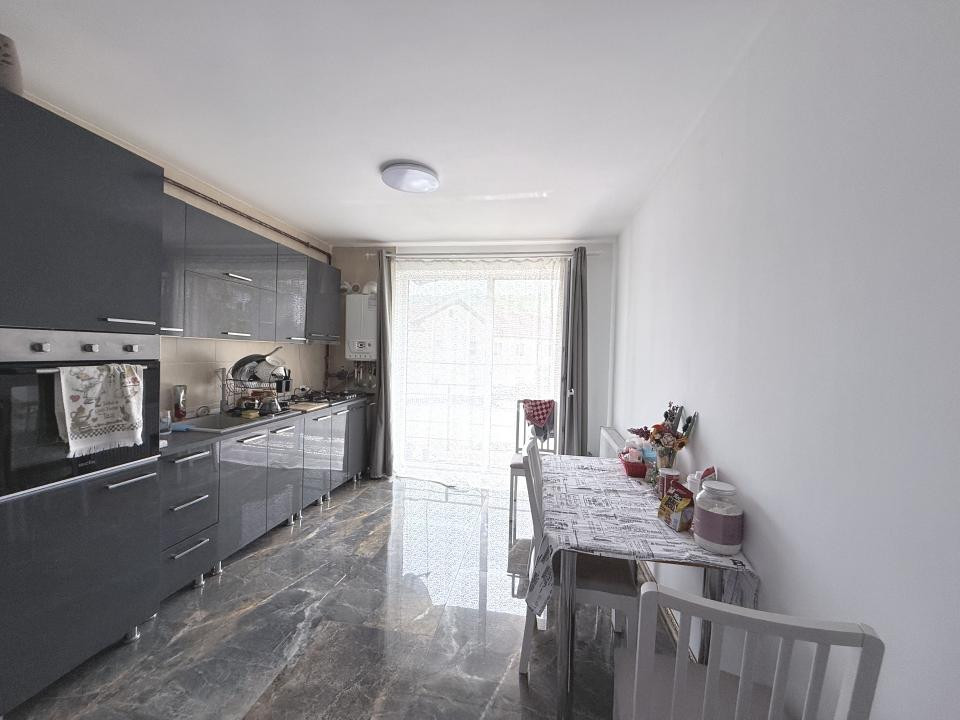 Apartament 2 camere la cheie, 58,6 mp utili cu terasa 12 mp, Floresti Florilor