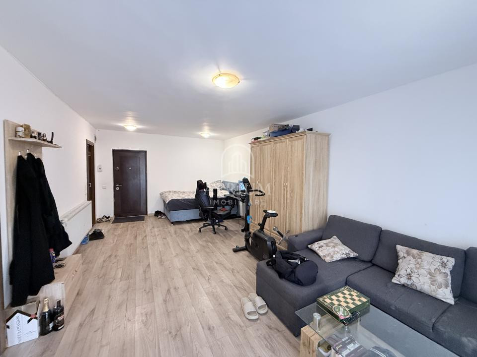 Apartament 41 mp utili cu 4 mp balcon, zona Floresti Stejarului