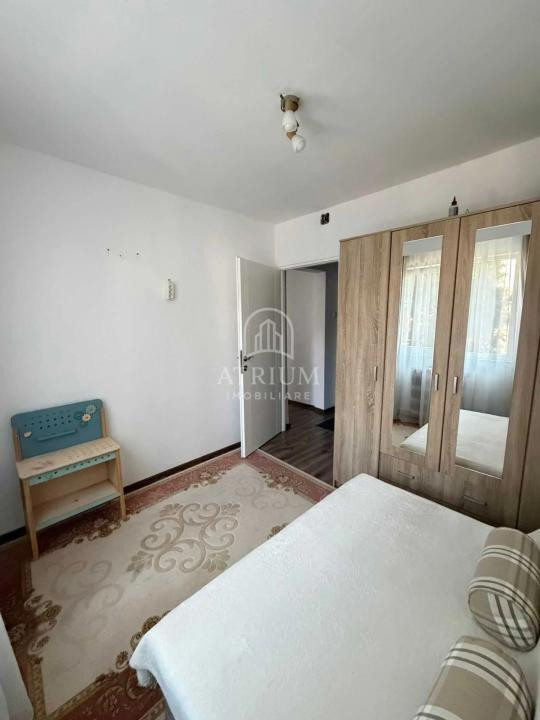 Apartament 3 camere la cheie, zona Manastur