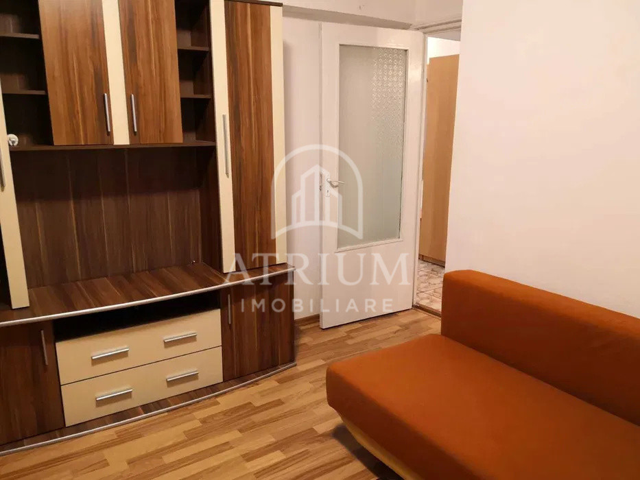 Apartament cu 2 camere (zona UMF)