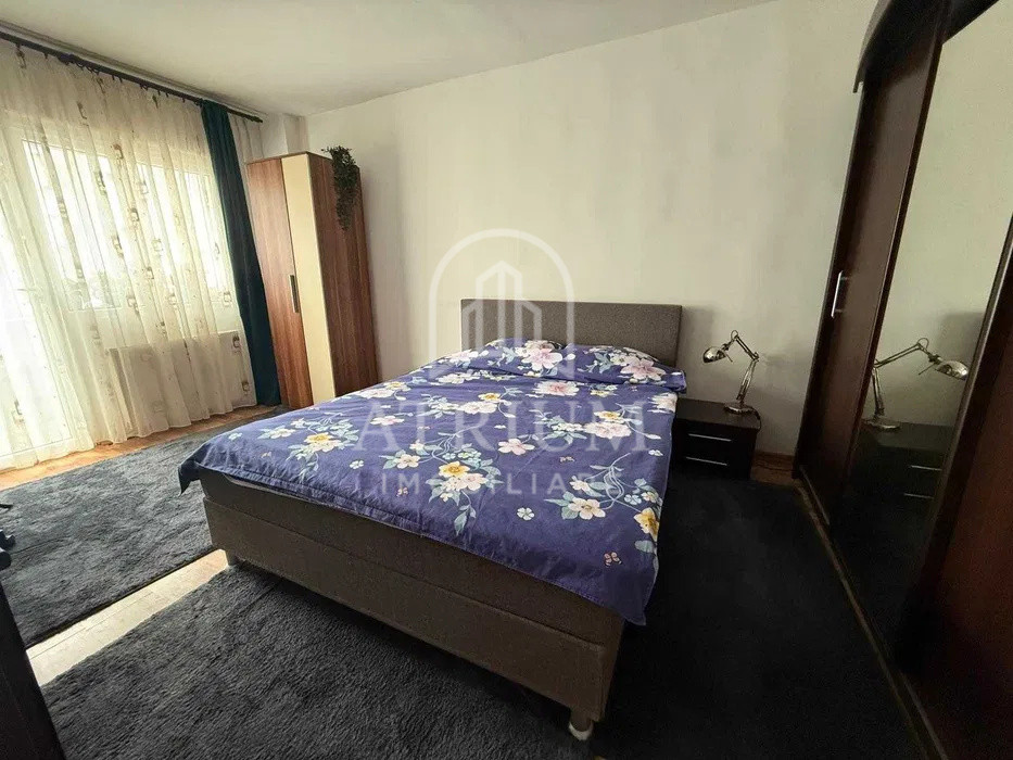 Apartament cu 2 camere (zona UMF)