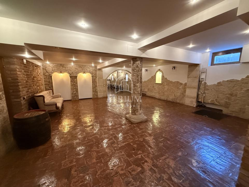 Spatiu comercial, alimentație publica, 150 mp, podul lui Traian