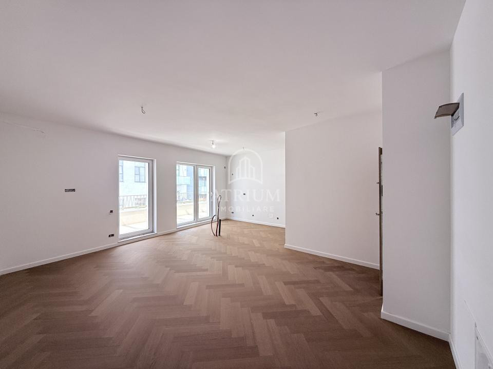 Apartament 4 camere bloc nou, 90,5 mp utili cu 22,5 terasa, zona Centrala 