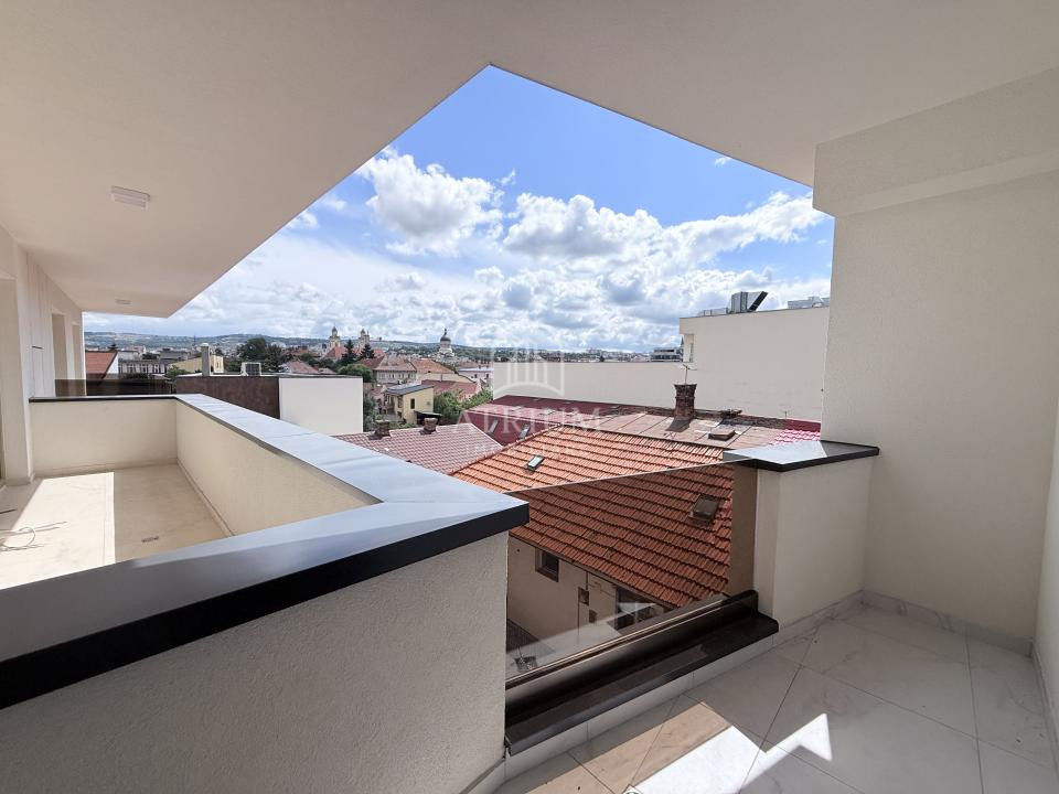 Apartament 4 camere bloc nou, 90,5 mp utili cu 22,5 terasa, zona Centrala 