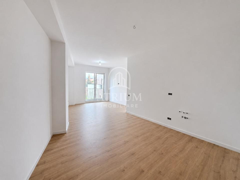 Apartament 3 camere bloc nou, mp 57,3 utili cu 6,79 balcon, zona Centrala 