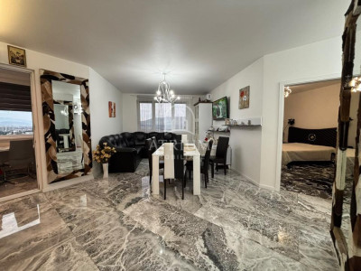 Apartament 3 camere la cheie, 86 mp utili, zona Vivo