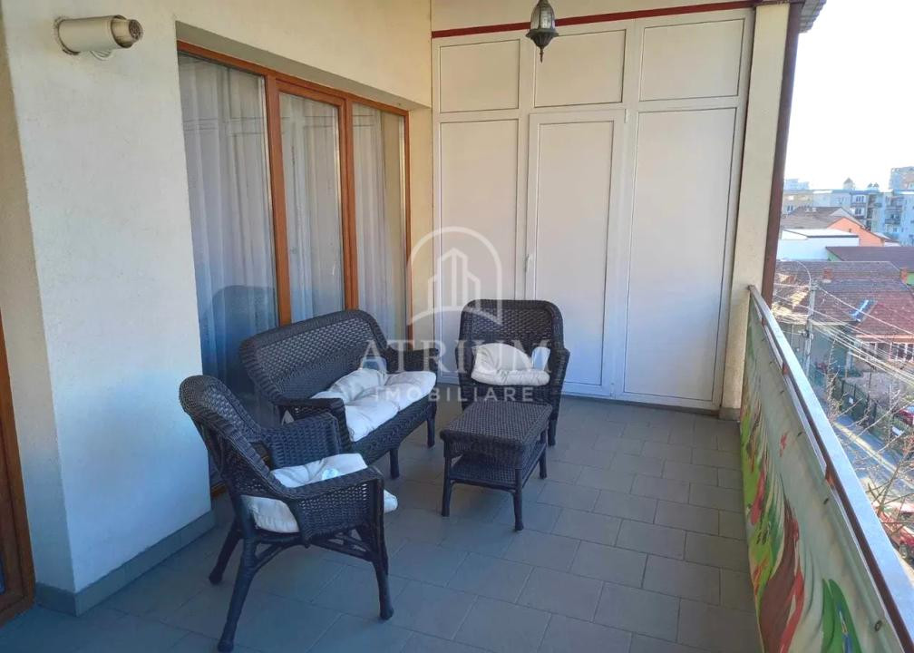 Apartament cu 2 camere decomandate + terasa de 40 mp