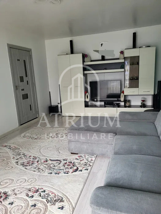 Apartament 2 camere decomandate suprafata de 61 mp Floresti 