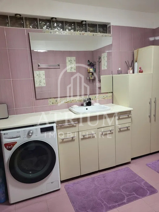 Apartament 2 camere decomandate suprafata de 61 mp Floresti 