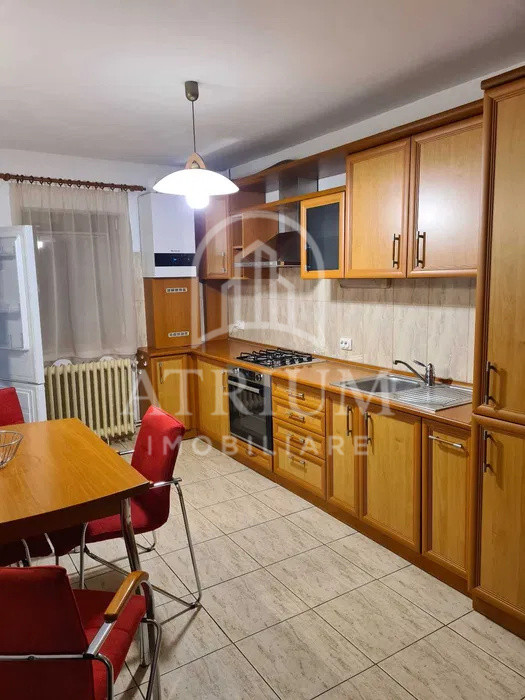 Apartament cu 3 camere | Zona Titulescu