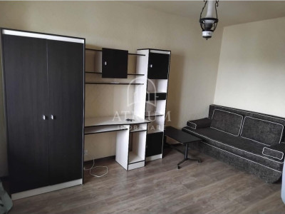Garsonieră/zona Manastur 